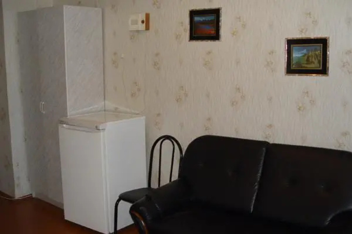 Room 4 of 7