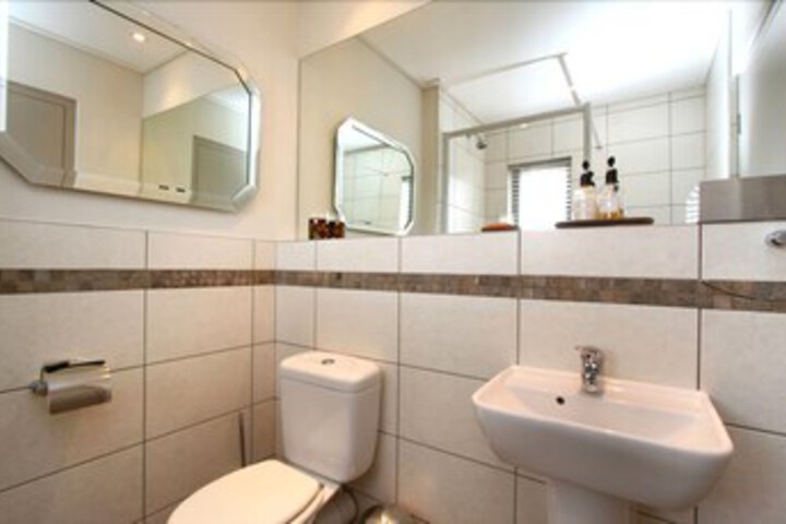 Room 6 of 21