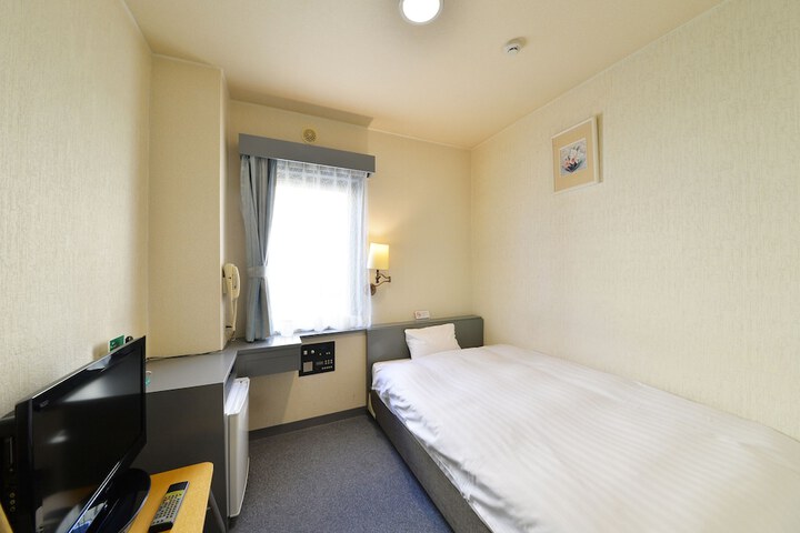 Room 9 of 39