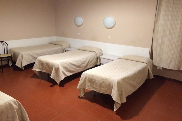 Room 22 of 38