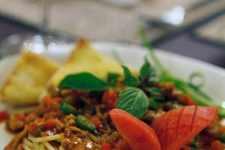 Dining 48 of 75