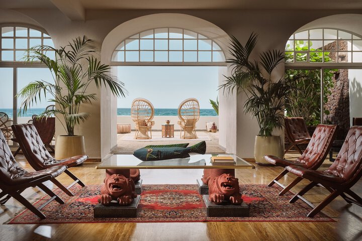 Lobby Entry