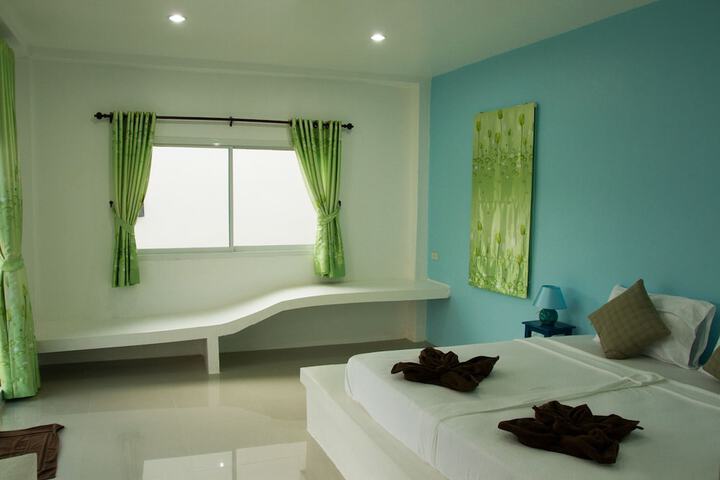 Room 10 of 79