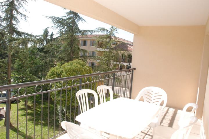Terrace/Patio 14 of 34