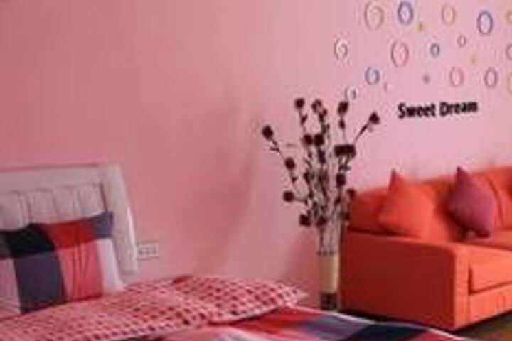 Room 10 of 87