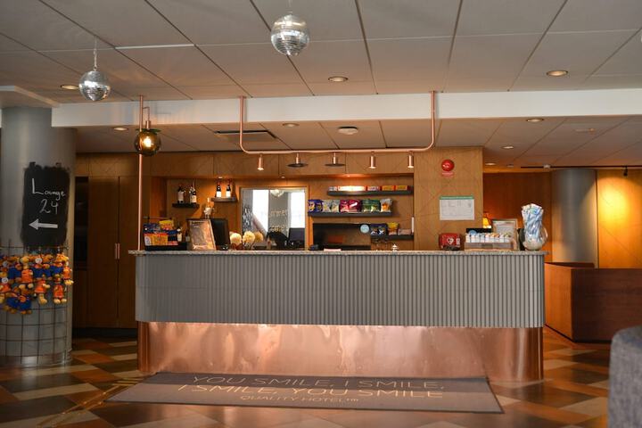 Guest Lobby