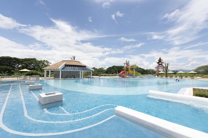 Pool 100 of 182