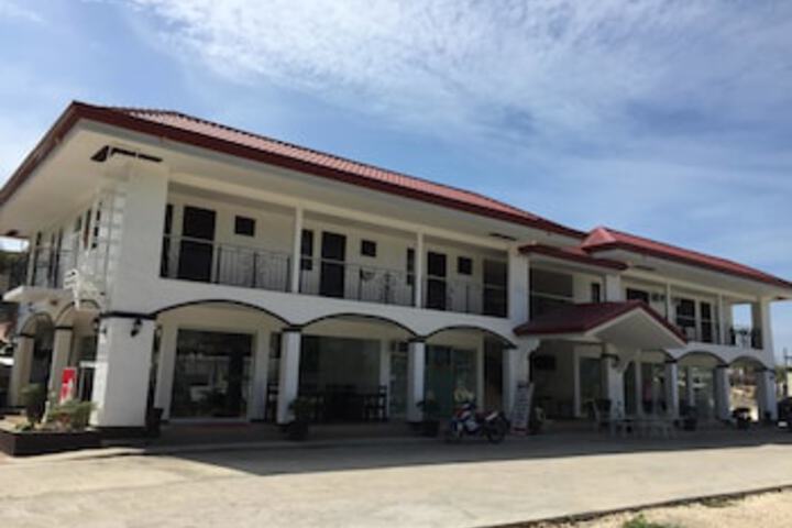 Panglao Village Court Residence Inn