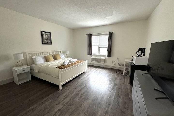Room 10 of 51
