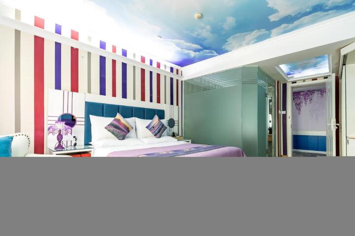 WEESH hotel