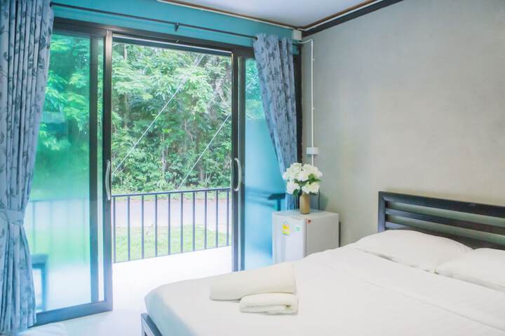 Room 14 of 31