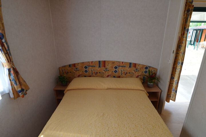 Room 3 of 40