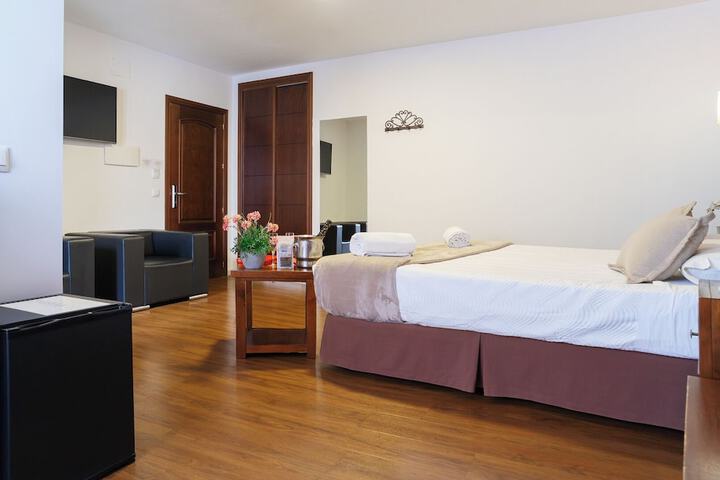 Room 15 of 111