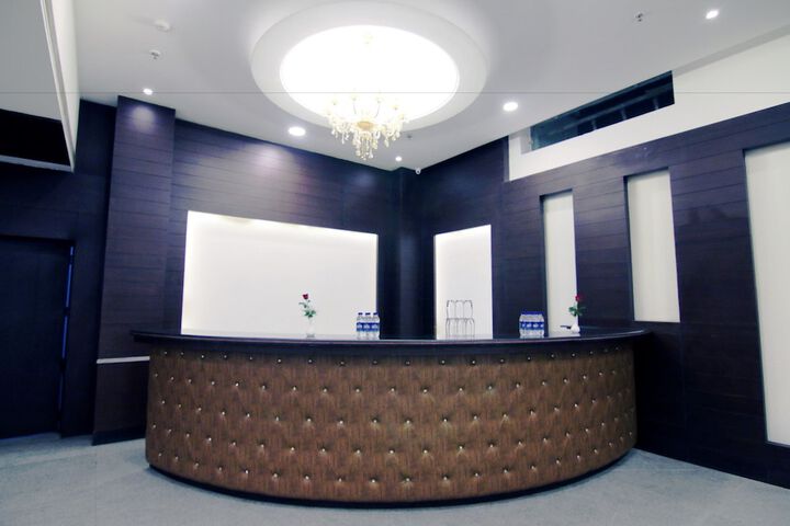 Business Center 46 of 59
