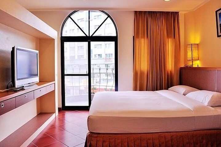 Room 7 of 20