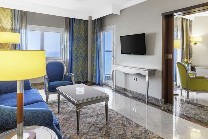 Room 25 of 117