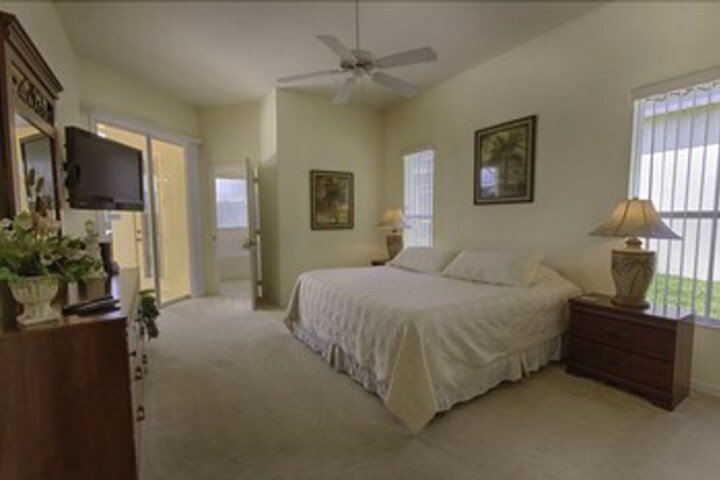 Room 15 of 18