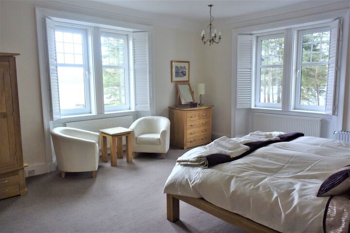 Room 5 of 22