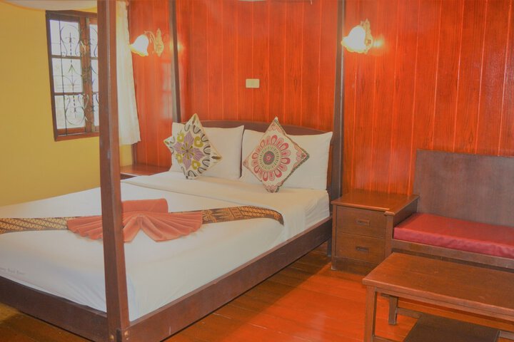 Room 12 of 48