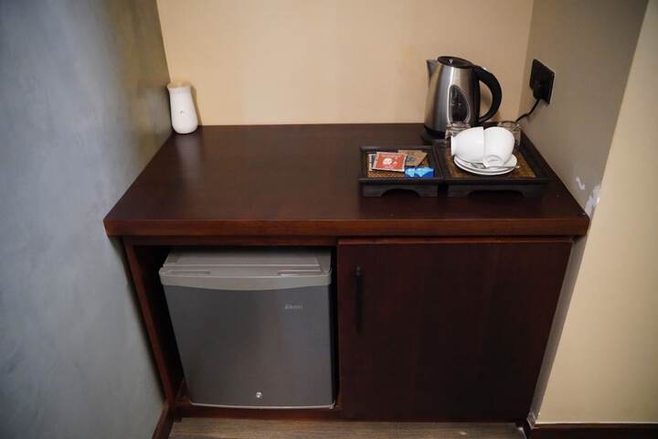 Room 7 of 80