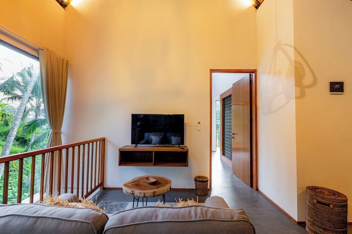 Room 55 of 162