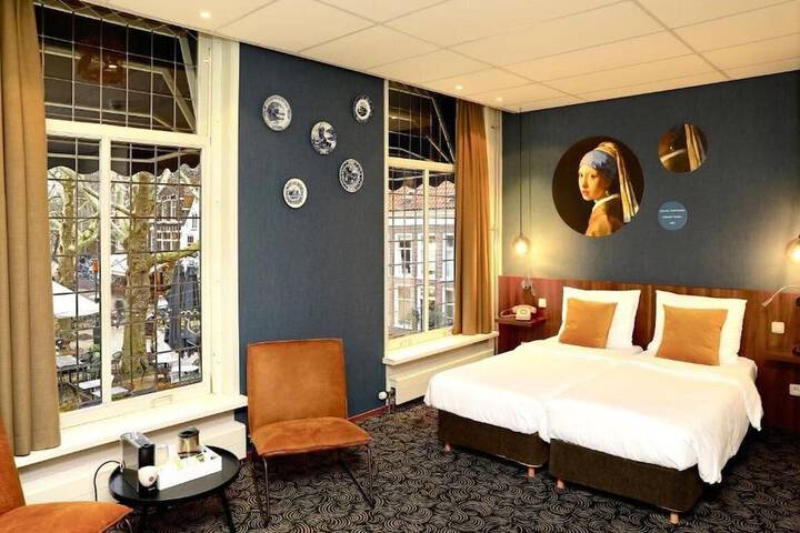 Room 10 of 56