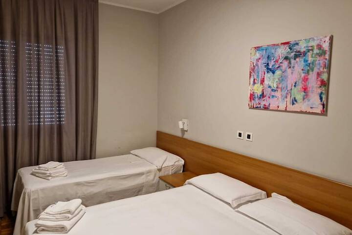Room 10 of 45