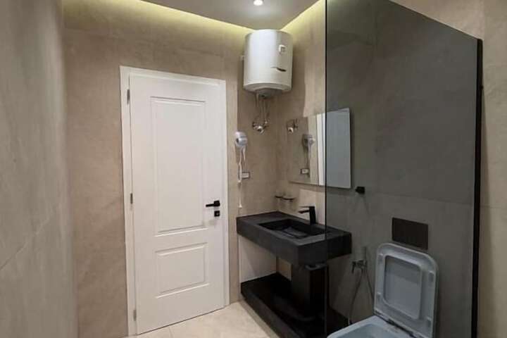 Room 42 of 62