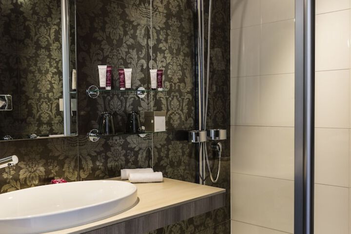 Bathroom Interior Photo