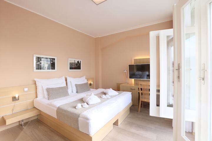Room 20 of 71