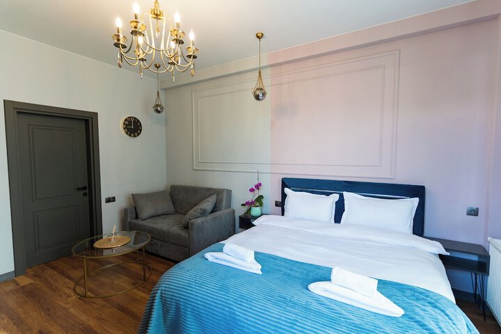 Room 14 of 36