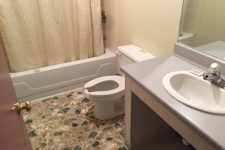 Room 11 of 20