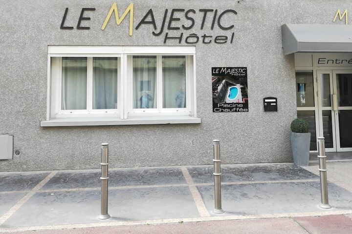 Hotel 43 of 49