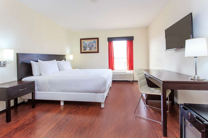 Room 9 of 42