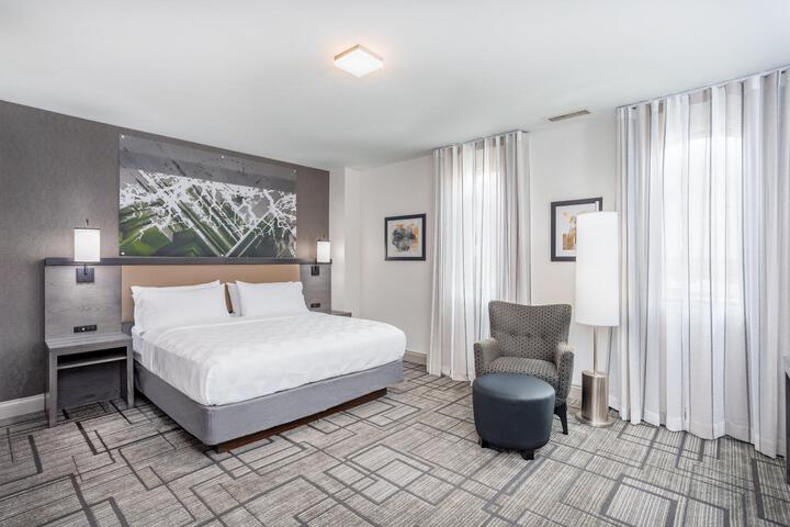 Standard | King Bed (3 of 29)