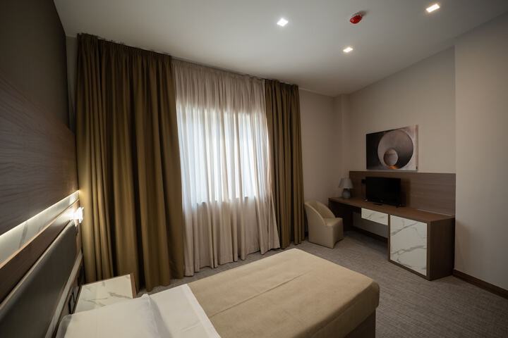 Room 8 of 39