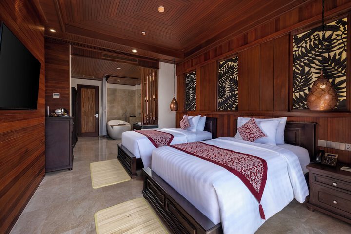 Room 21 of 120