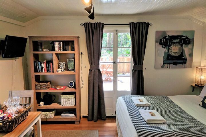Room 5 of 91
