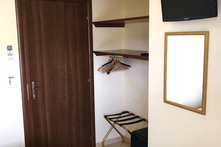 Room 10 of 58