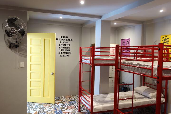 Room 6 of 35