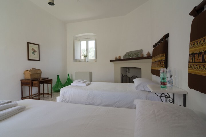 Room 8 of 60