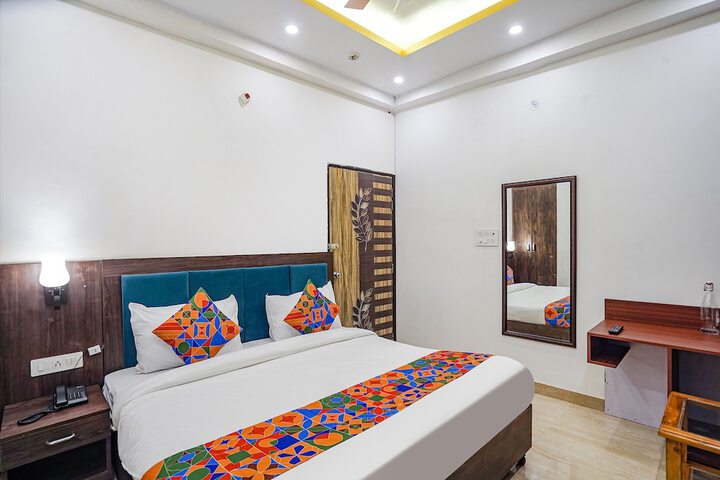 Room 8 of 23