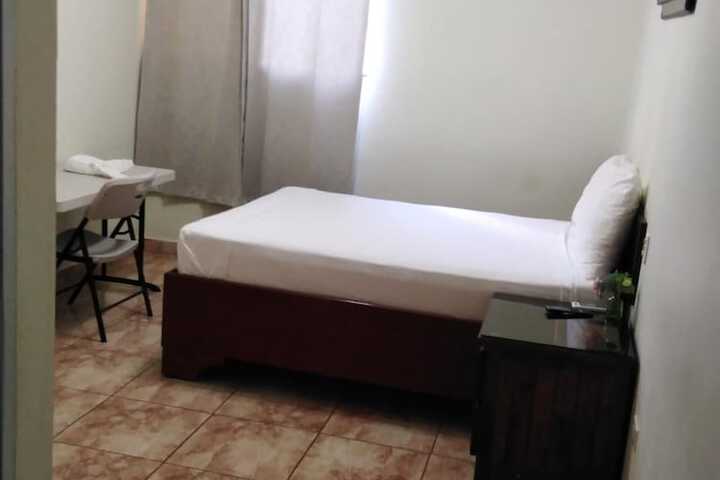 Room 13 of 35