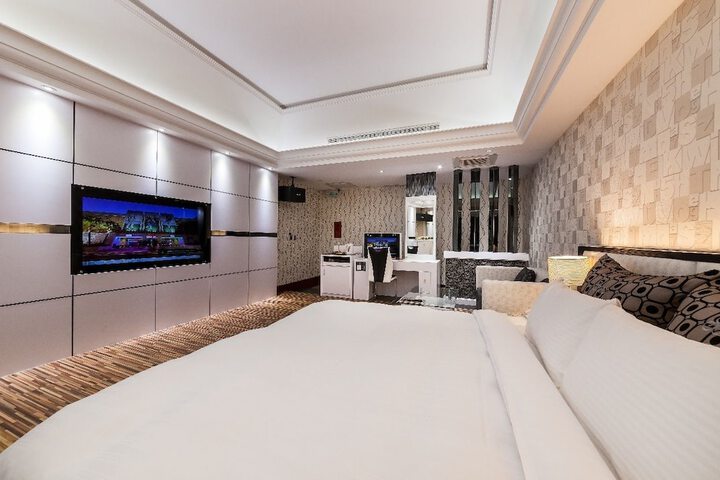 Room 61 of 216