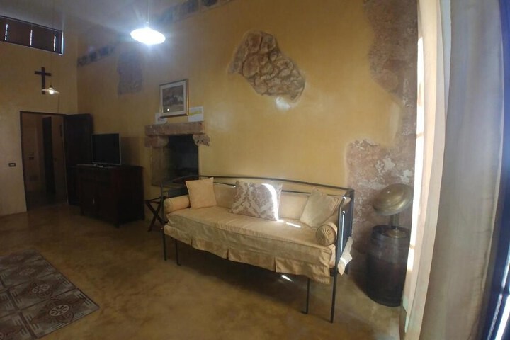 Room 42 of 43