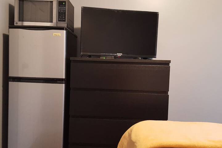 Room 9 of 28