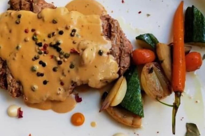 Dining 44 of 59