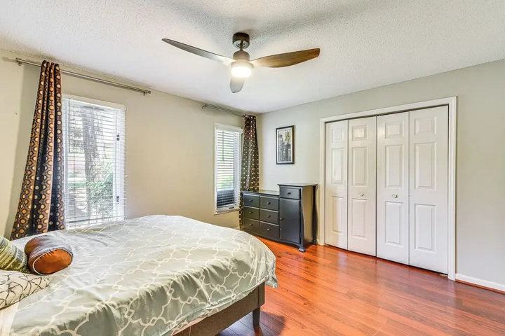 Room 2 of 12