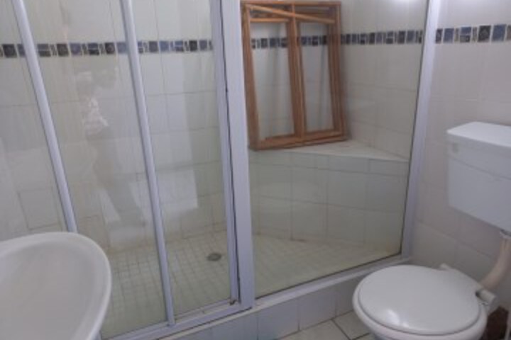 Room 4 of 19