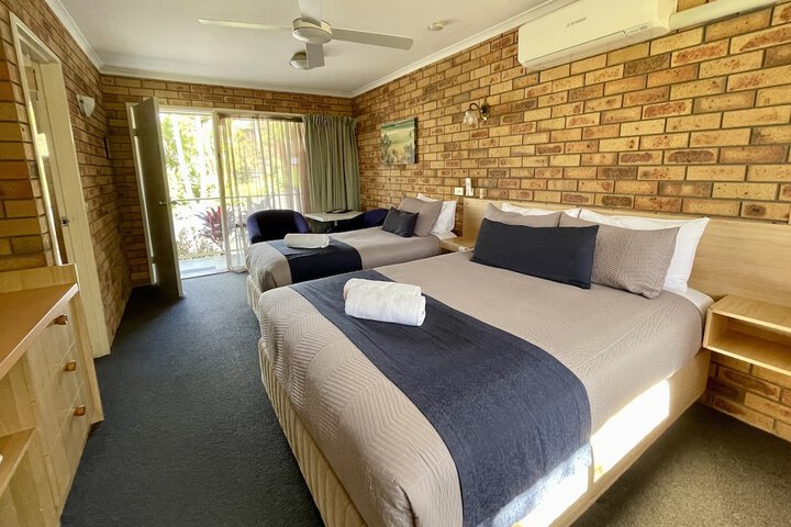 Room 5 of 26